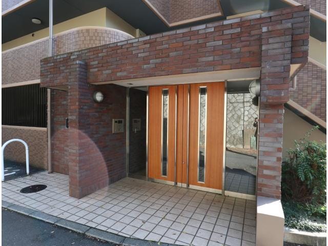  近鉄難波線・奈良線/生駒駅 徒歩15分 3階 築21年