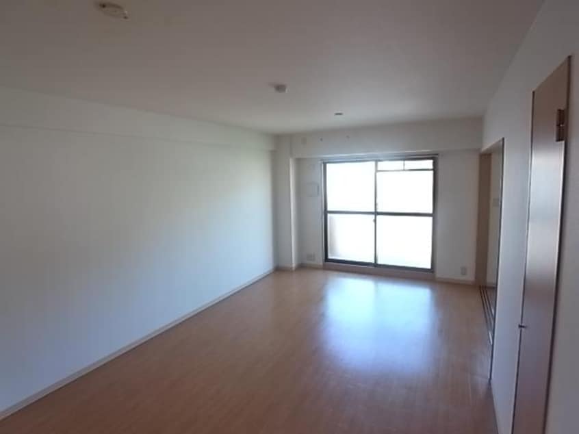  近鉄難波線・奈良線/生駒駅 徒歩15分 3階 築21年