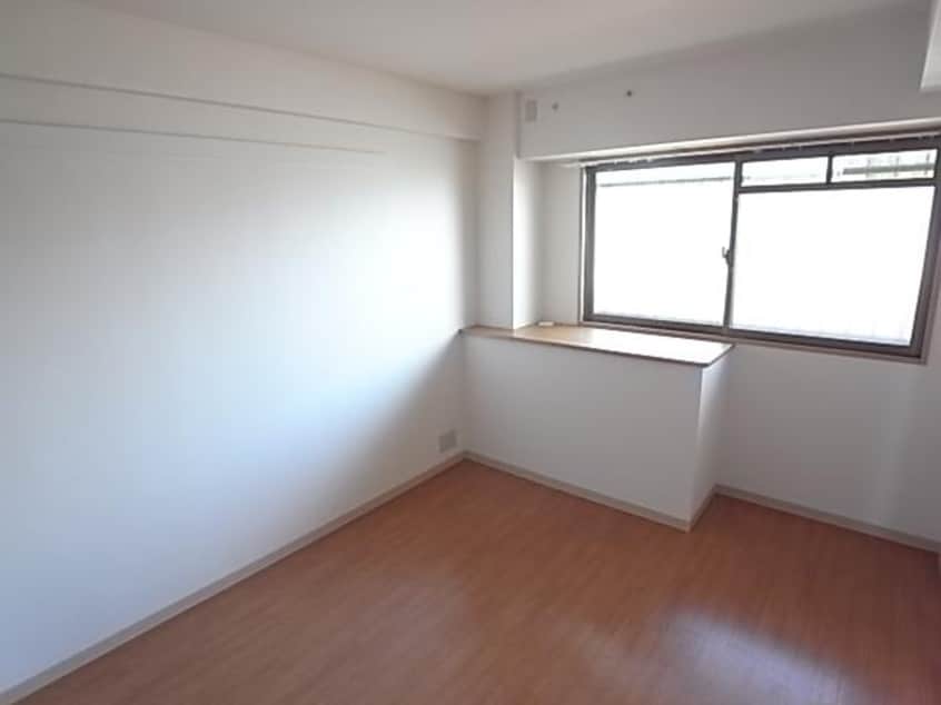  近鉄難波線・奈良線/生駒駅 徒歩15分 3階 築21年