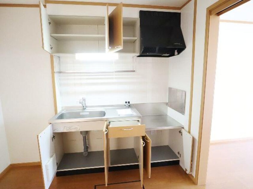  近鉄難波線・奈良線/生駒駅 バス8分北条下車:停歩3分 1階 築21年