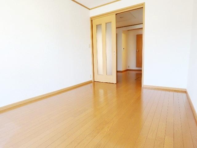  近鉄難波線・奈良線/生駒駅 バス8分北条下車:停歩3分 1階 築21年