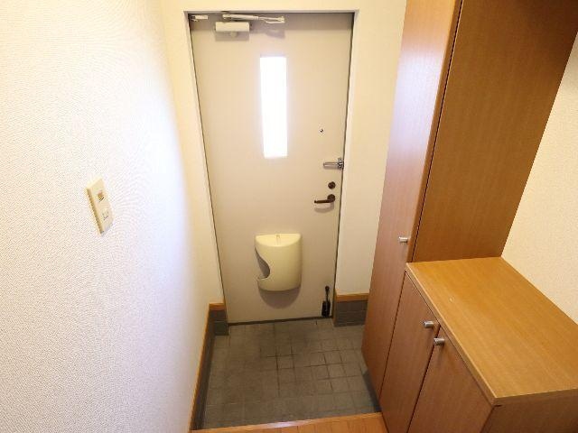  近鉄難波線・奈良線/生駒駅 バス8分北条下車:停歩3分 1階 築21年