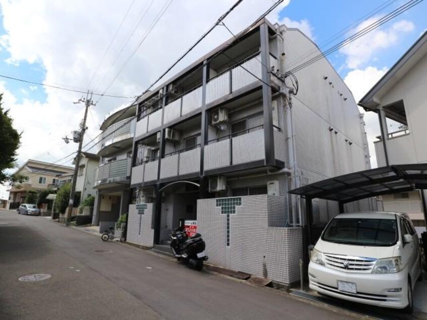  近鉄難波線・奈良線/東生駒駅 徒歩10分 2階 築33年