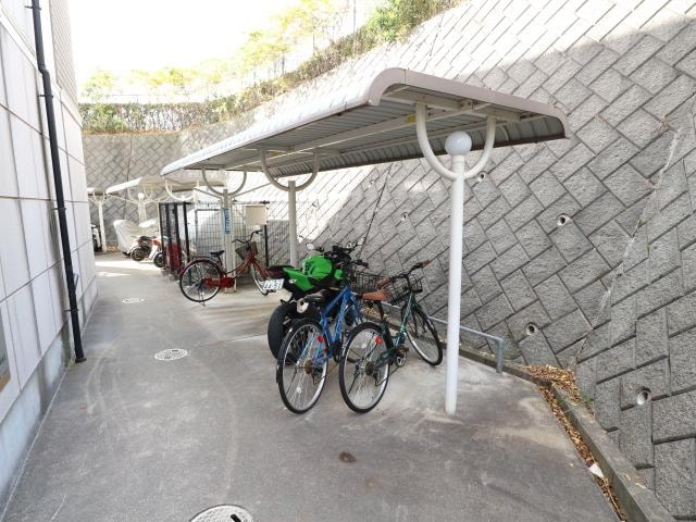  近鉄難波線・奈良線/東生駒駅 徒歩8分 1階 築19年