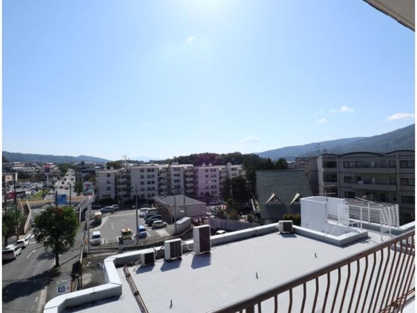  近鉄難波線・奈良線/東生駒駅 徒歩8分 4階 築50年