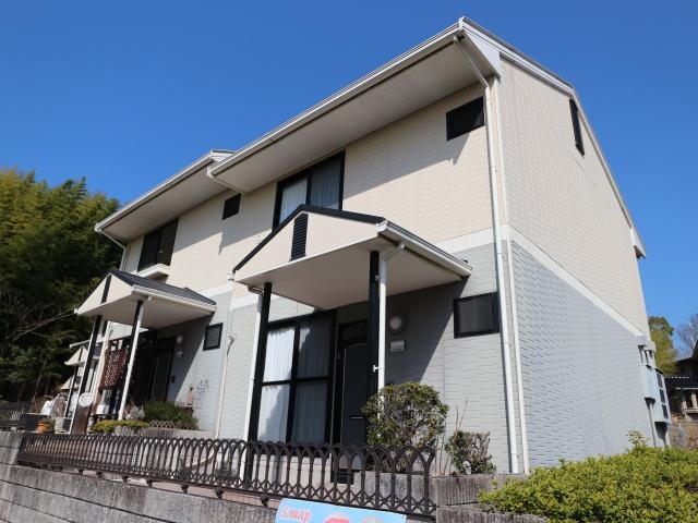  近鉄難波線・奈良線/東生駒駅 バス8分さつき台１丁目下車:停歩6分 1-2階 築32年