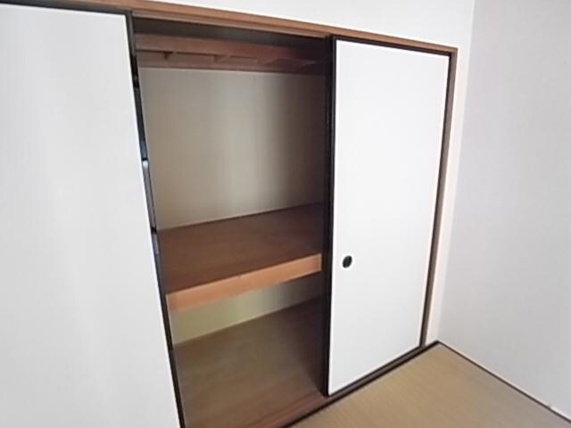  近鉄難波線・奈良線/東生駒駅 バス8分さつき台１丁目下車:停歩6分 1-2階 築32年