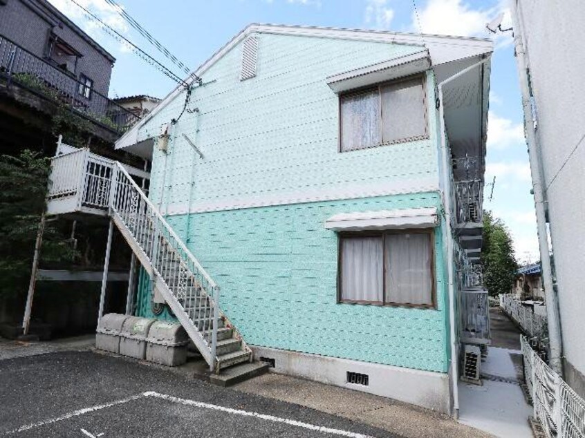  近鉄難波線・奈良線/生駒駅 徒歩19分 2階 築35年