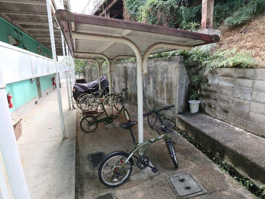  近鉄難波線・奈良線/生駒駅 徒歩19分 1階 築35年