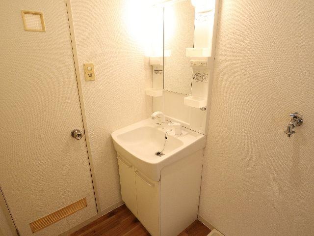  近鉄難波線・奈良線/生駒駅 徒歩19分 1階 築35年