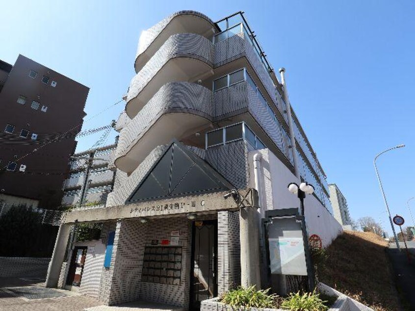  近鉄難波線・奈良線/東生駒駅 徒歩10分 3階 築34年
