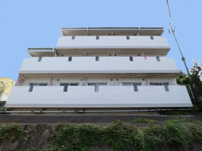  近鉄難波線・奈良線/生駒駅 徒歩3分 1階 築36年