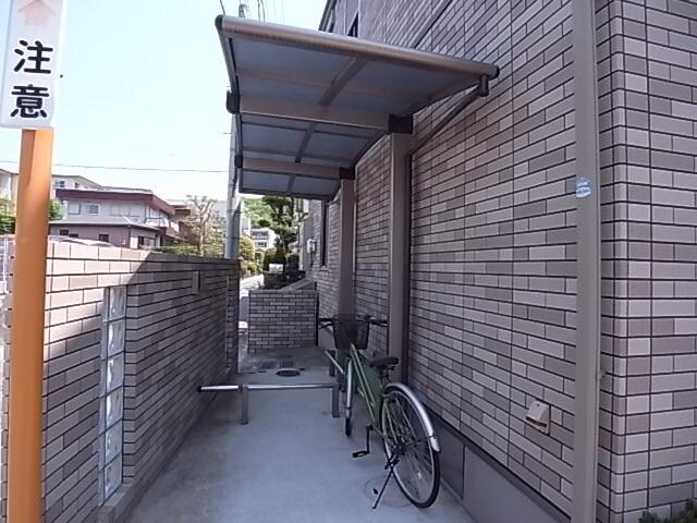  近鉄難波線・奈良線/東生駒駅 徒歩3分 2階 築16年