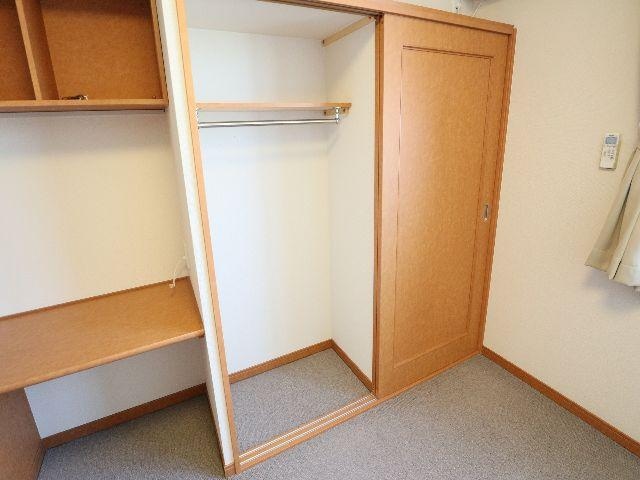  近鉄生駒線/一分駅 徒歩8分 2階 築16年