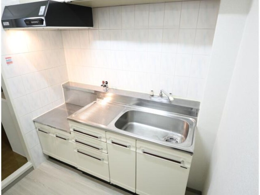  近鉄けいはんな線/学研北生駒駅 徒歩3分 1階 築35年