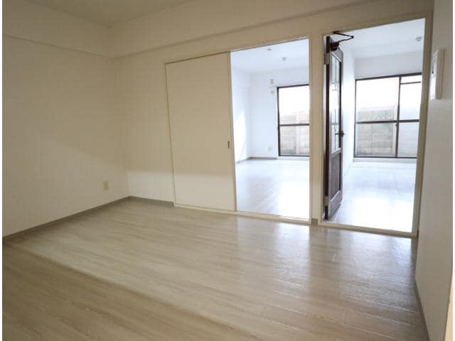  近鉄けいはんな線/学研北生駒駅 徒歩3分 1階 築35年