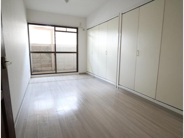  近鉄けいはんな線/学研北生駒駅 徒歩3分 1階 築35年