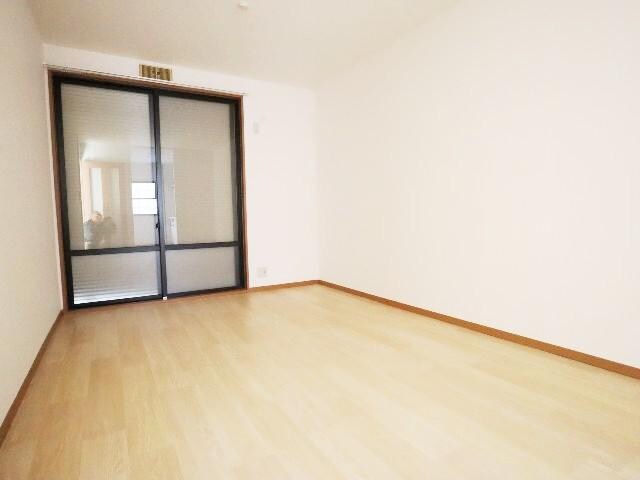  近鉄難波線・奈良線/生駒駅 バス7分生駒台下車:停歩5分 1-2階 築30年