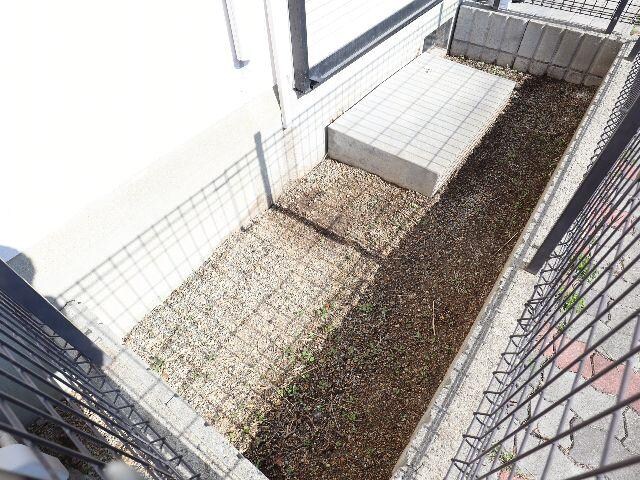  近鉄難波線・奈良線/生駒駅 バス7分生駒台下車:停歩5分 1-2階 築30年