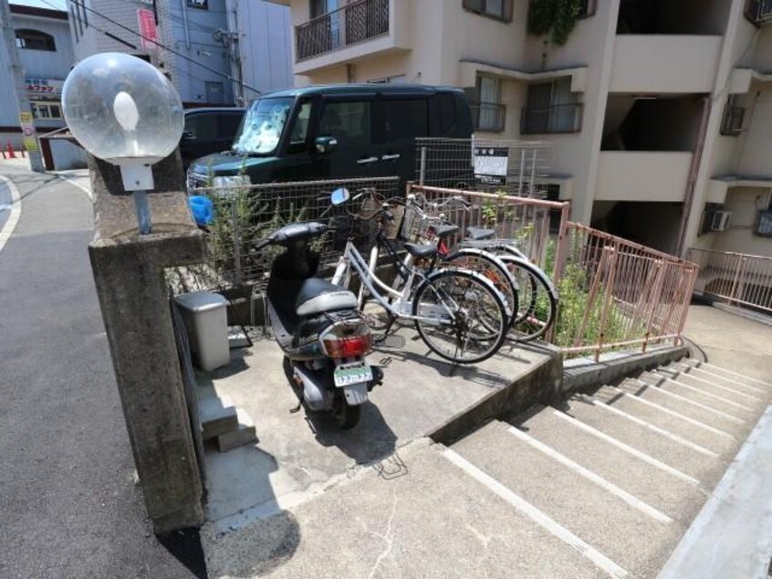  近鉄難波線・奈良線/東生駒駅 徒歩2分 4階 築52年