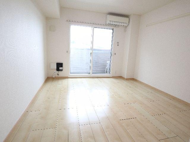  近鉄難波線・奈良線/東生駒駅 徒歩6分 3階 築14年