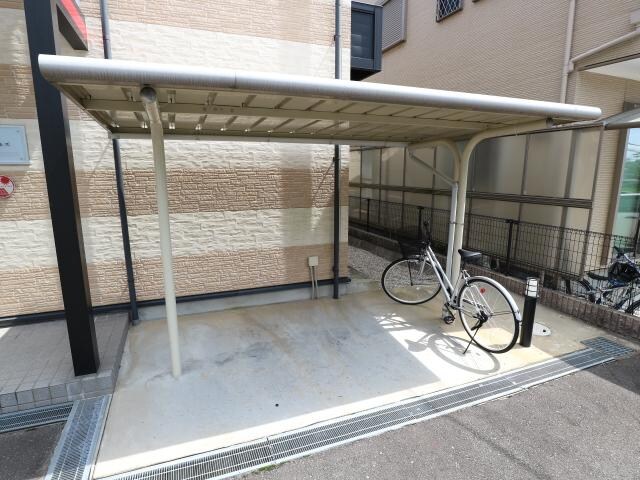  近鉄難波線・奈良線/生駒駅 徒歩22分 1階 築13年
