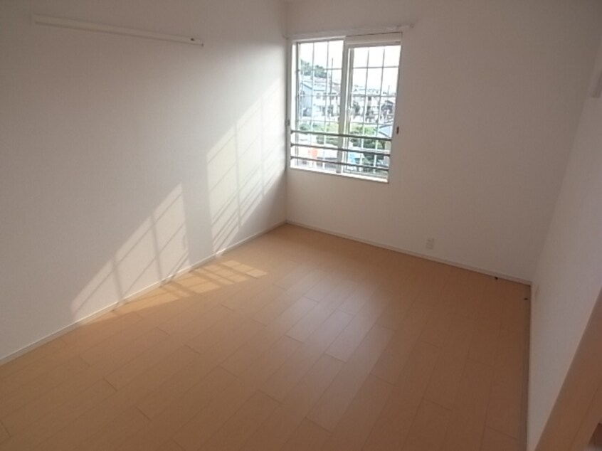  近鉄難波線・奈良線/生駒駅 バス11分稲倉下車:停歩3分 2階 築13年