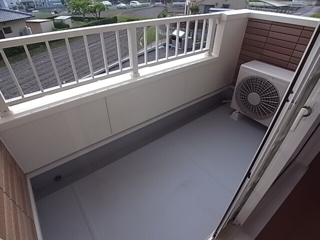  近鉄難波線・奈良線/生駒駅 バス11分稲倉下車:停歩3分 2階 築13年