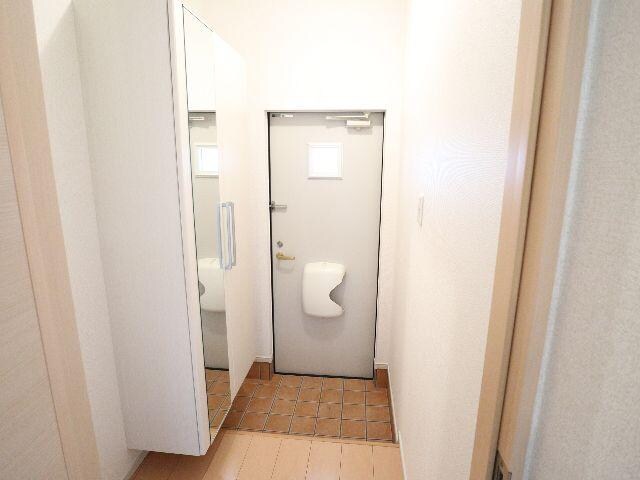  近鉄難波線・奈良線/生駒駅 バス11分稲倉下車:停歩3分 1階 築13年