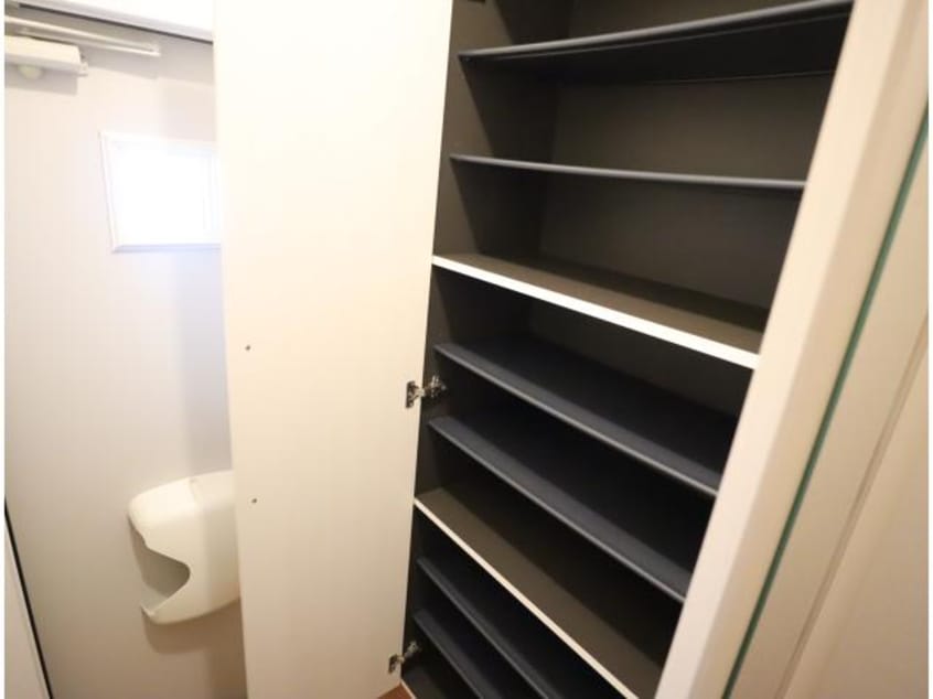  近鉄難波線・奈良線/生駒駅 バス11分稲倉下車:停歩3分 2階 築13年