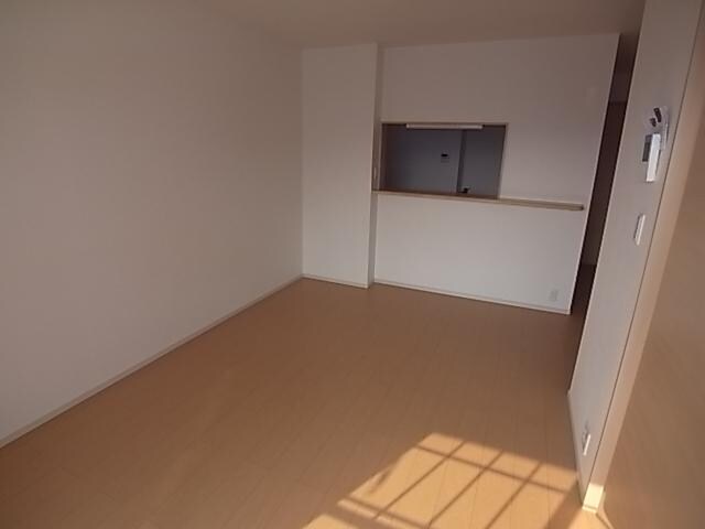  近鉄難波線・奈良線/生駒駅 バス11分稲倉下車:停歩3分 2階 築13年