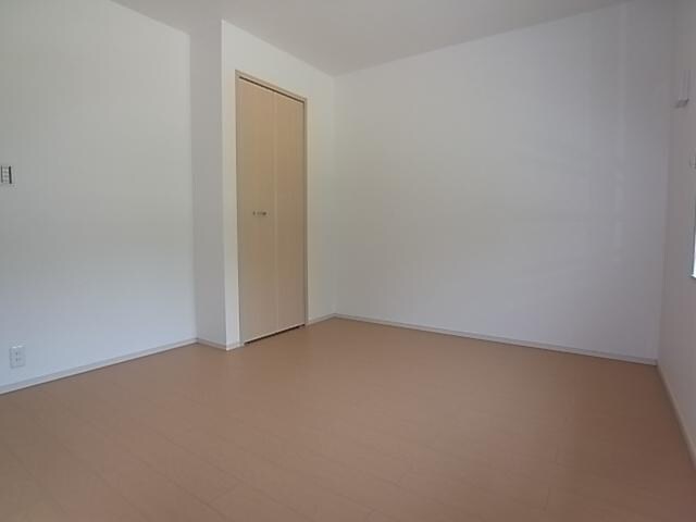  近鉄難波線・奈良線/生駒駅 バス11分稲倉下車:停歩3分 2階 築13年