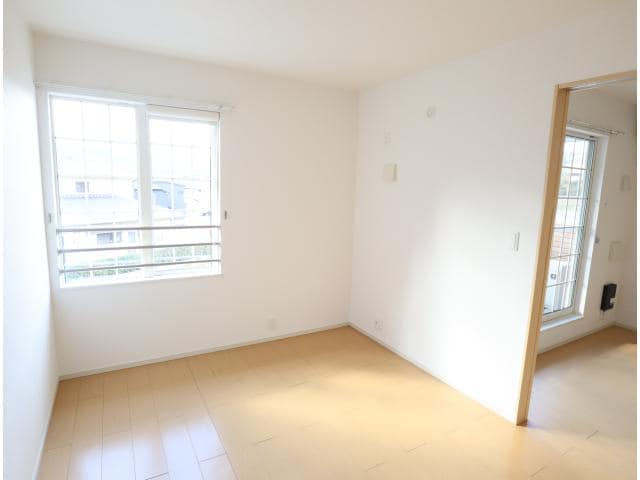  近鉄難波線・奈良線/生駒駅 バス11分稲倉下車:停歩3分 2階 築13年