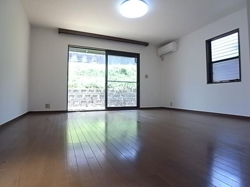  近鉄難波線・奈良線/生駒駅 徒歩5分 1階 築31年