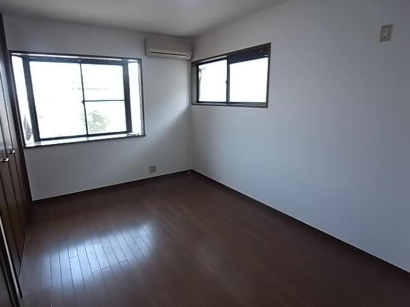  近鉄難波線・奈良線/生駒駅 徒歩5分 1階 築31年