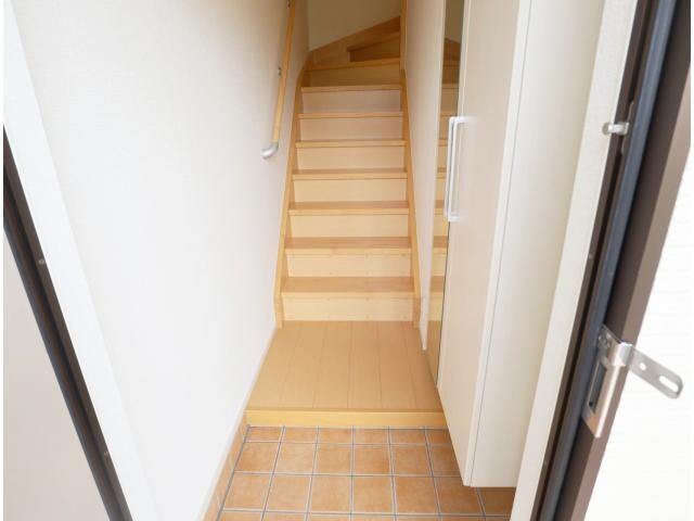  近鉄難波線・奈良線/生駒駅 バス11分新生駒台北口下車:停歩7分 2階 築12年