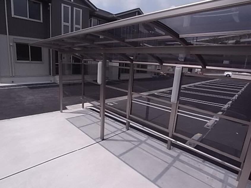  近鉄難波線・奈良線/東生駒駅 バス7分さつき台住宅下車:停歩6分 1階 築10年