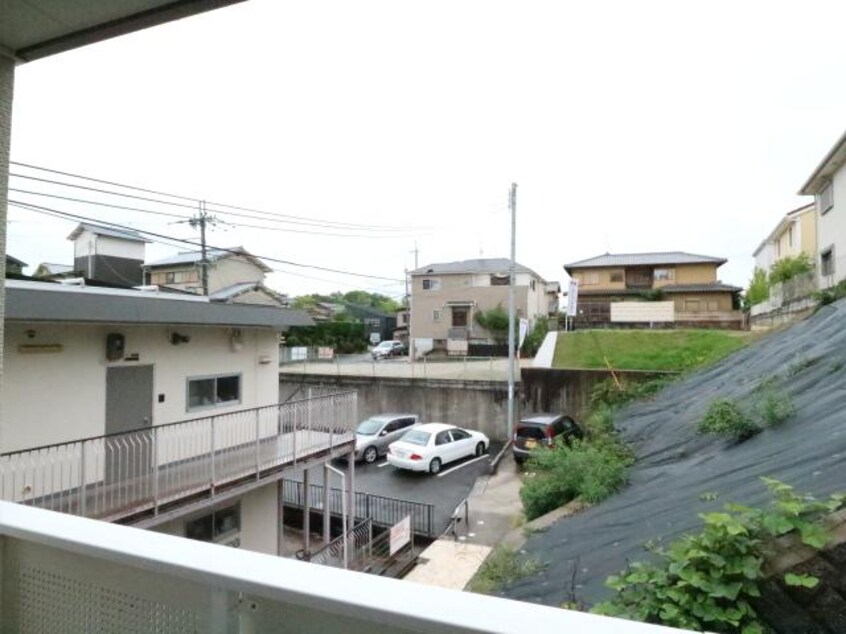  近鉄難波線・奈良線/生駒駅 徒歩9分 2階 築10年