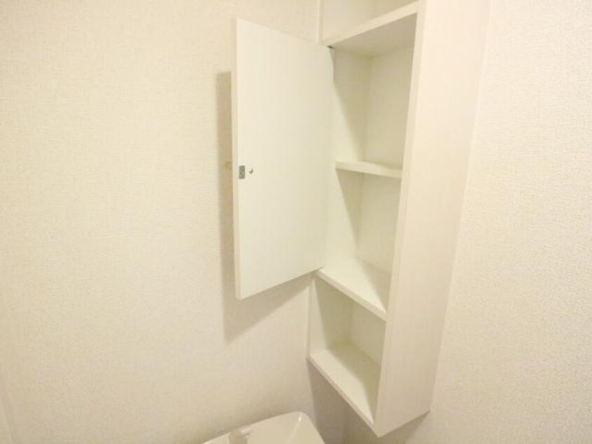  近鉄難波線・奈良線/生駒駅 徒歩9分 2階 築10年