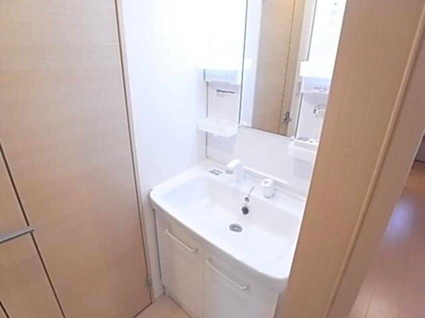  近鉄難波線・奈良線/生駒駅 バス10分新生駒台北口下車:停歩3分 1階 築10年