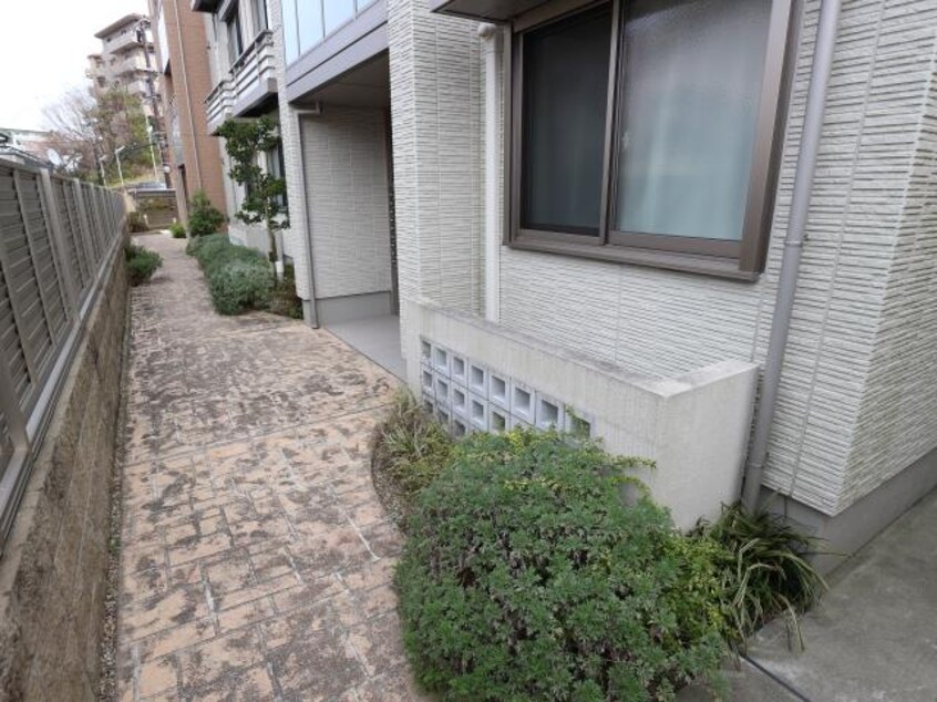  近鉄難波線・奈良線/生駒駅 徒歩4分 3階 築9年
