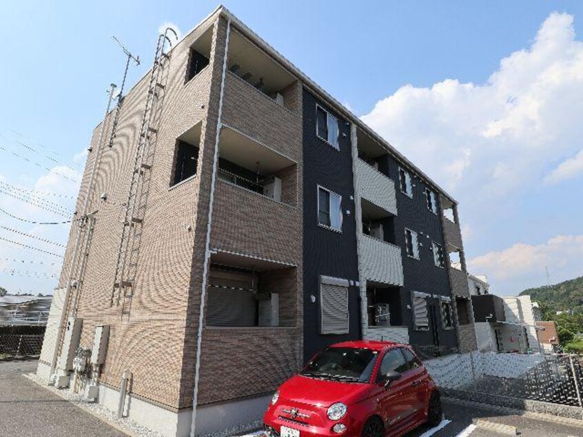  近鉄難波線・奈良線/生駒駅 バス12分南田原下車:停歩5分 1階 築8年