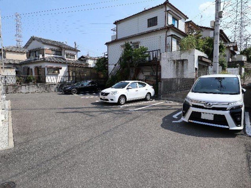  近鉄難波線・奈良線/生駒駅 バス12分南田原下車:停歩5分 1階 築8年