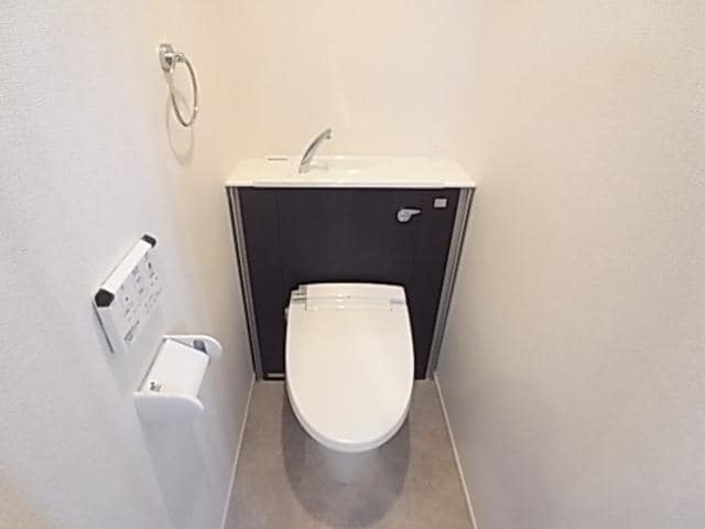  近鉄難波線・奈良線/生駒駅 徒歩12分 5階 築8年