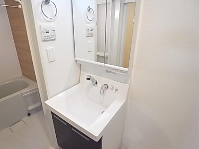  近鉄難波線・奈良線/生駒駅 徒歩12分 5階 築8年