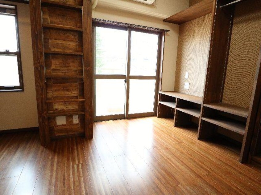  近鉄難波線・奈良線/東生駒駅 徒歩15分 2階 築41年