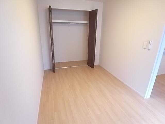  近鉄難波線・奈良線/東生駒駅 バス15分さつき台住宅下車:停歩6分 1階 築7年