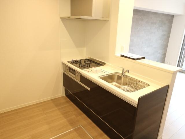  近鉄難波線・奈良線/生駒駅 徒歩11分 1階 築5年