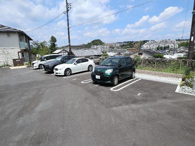  近鉄難波線・奈良線/生駒駅 徒歩11分 2階 築4年