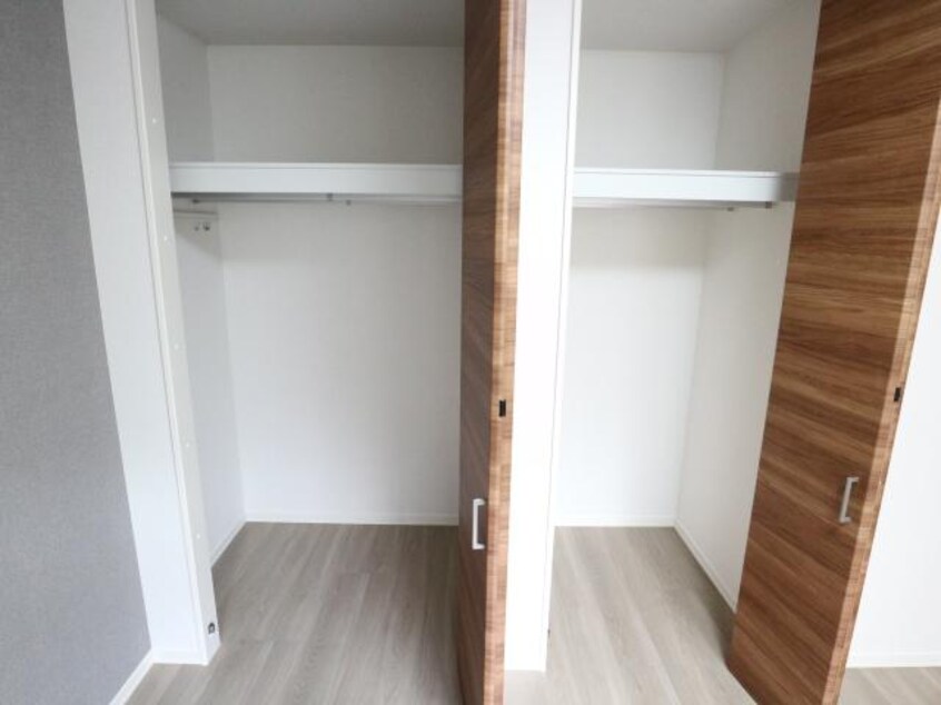  近鉄難波線・奈良線/生駒駅 徒歩11分 1階 築5年